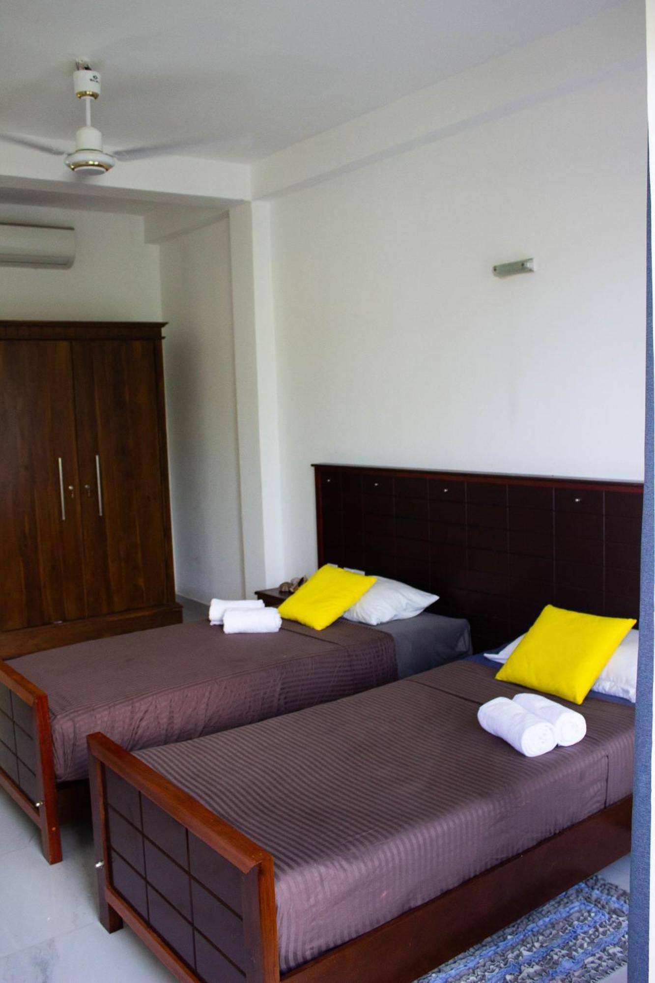 Uralsurf House Hotel Weligama Exterior photo